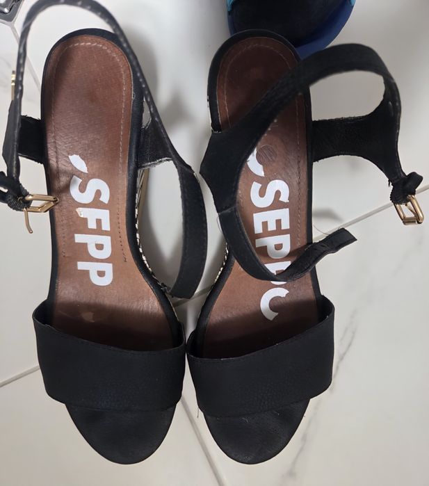 Дамски сандали Gioseppo Negro, черен велур, номер 39 с платформа