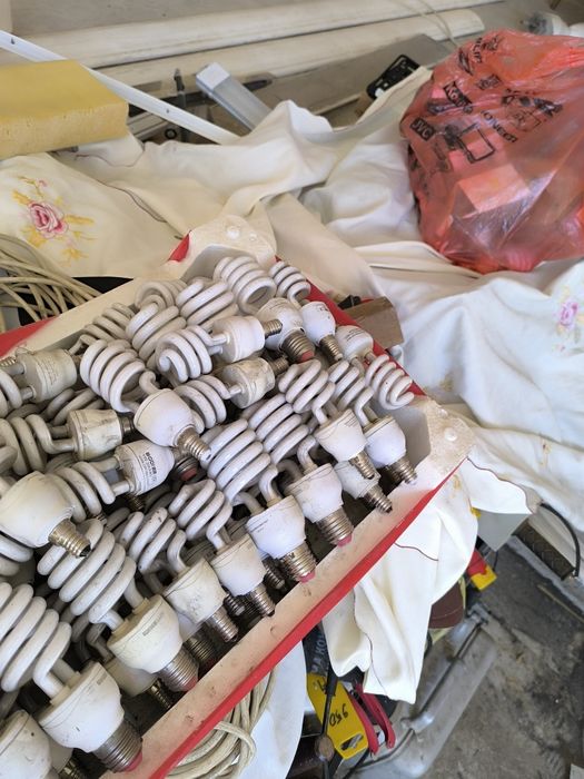 Продам лампочки для люстр, светильников