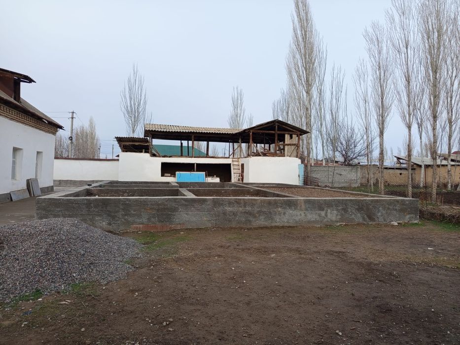 Участка сотилади срочно, тайор фундамент билан