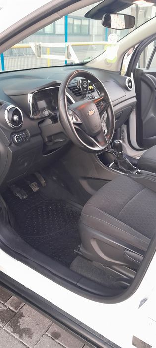 Vând Chevrolet Trax