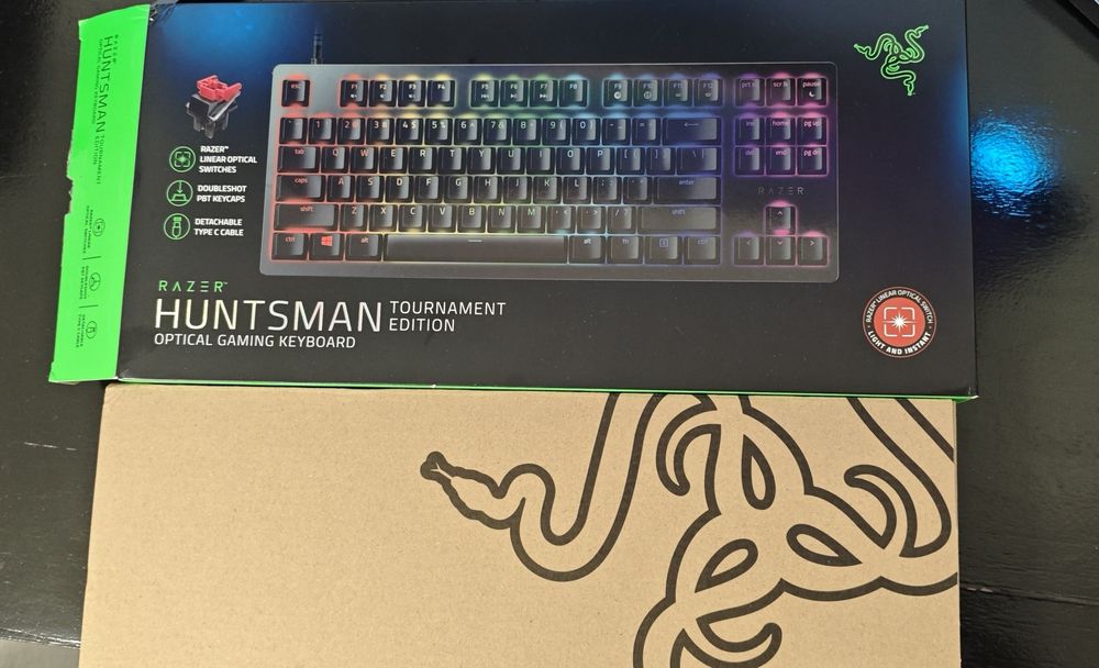 Razer Huntsman TKL Red Lenar Switch