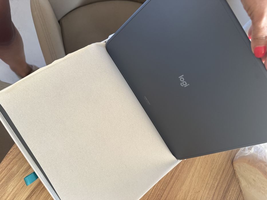 Logitech combo touch
