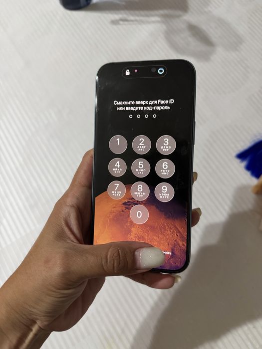 Iphone 16 plus bluemarine