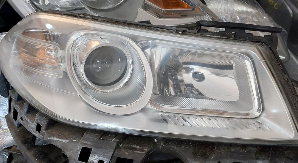 Far Stanga dreapta Renault Megane 2 si cu lupa European