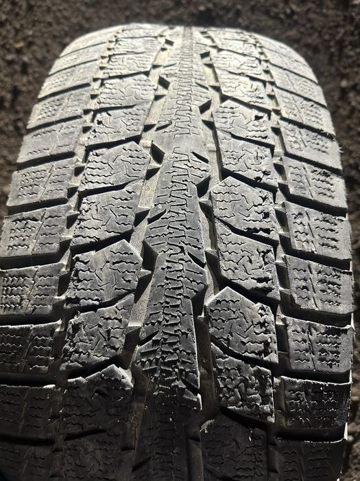 Авто шины 265/65R17 (8шт)