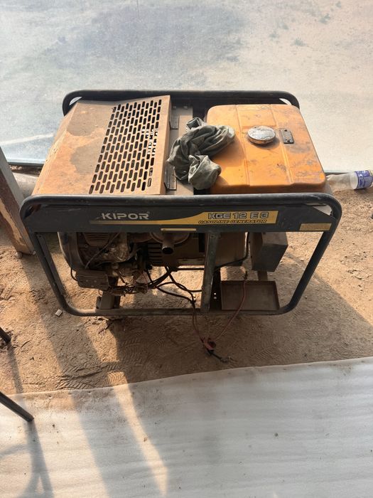 Движог генератор 12 кв 3 фазная