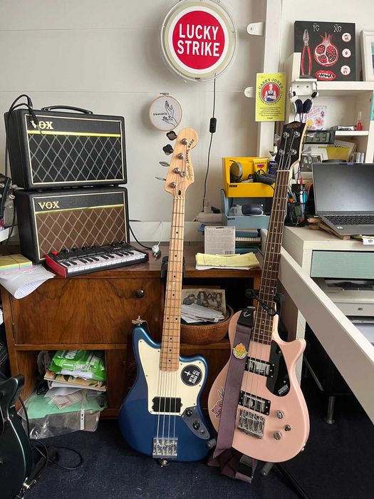 Fender Squier Affinity Jaguar Bass H - medium scale 32" - Lake Placid Blue - модифициран и професионално интониран