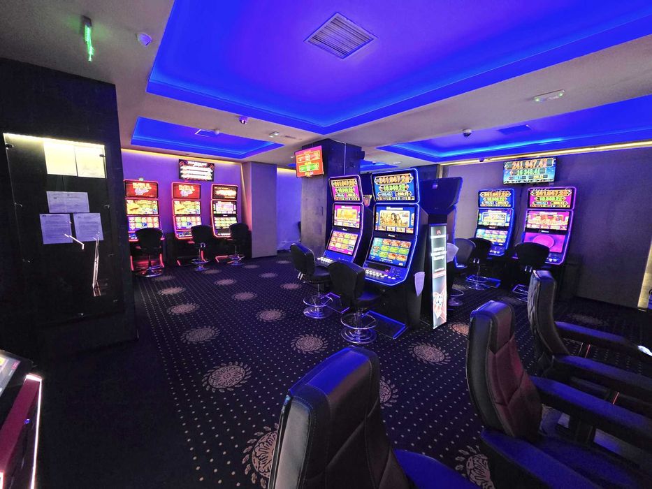 Spatiu Comercial Parter Potcoava de Aur