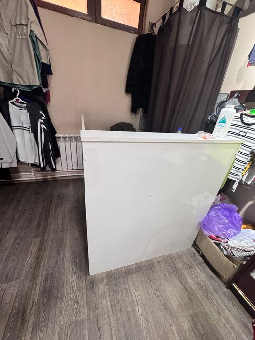 Продается срочно стол касса для магазина