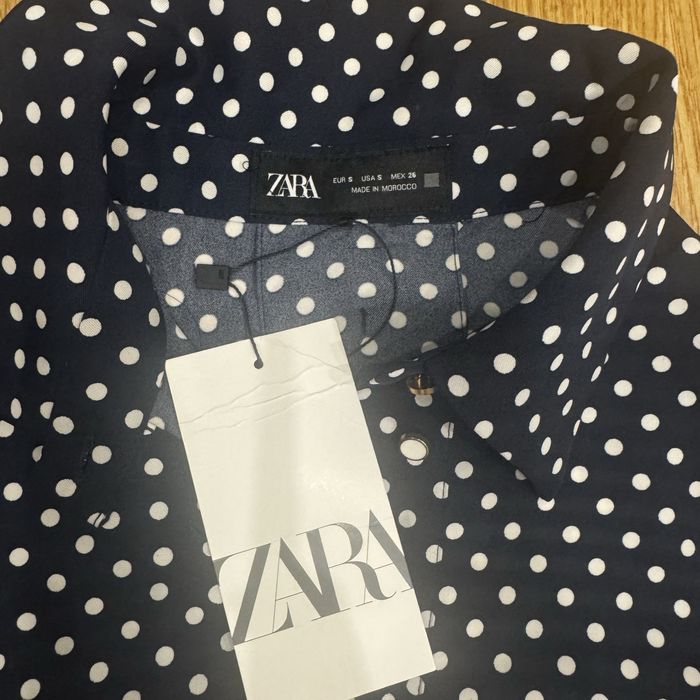 Нова рокля на точки Zara