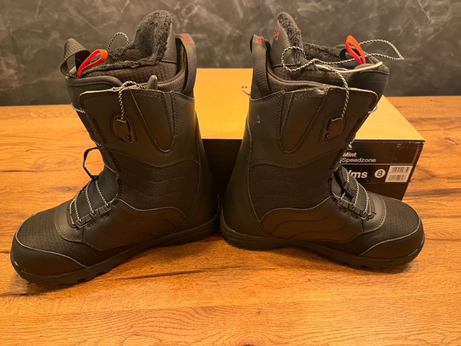 Snowboard boots Burton Mint ( negru )Dama/ copii eur 40