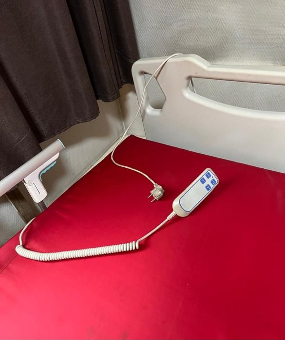 Продам кровать для инвалидов