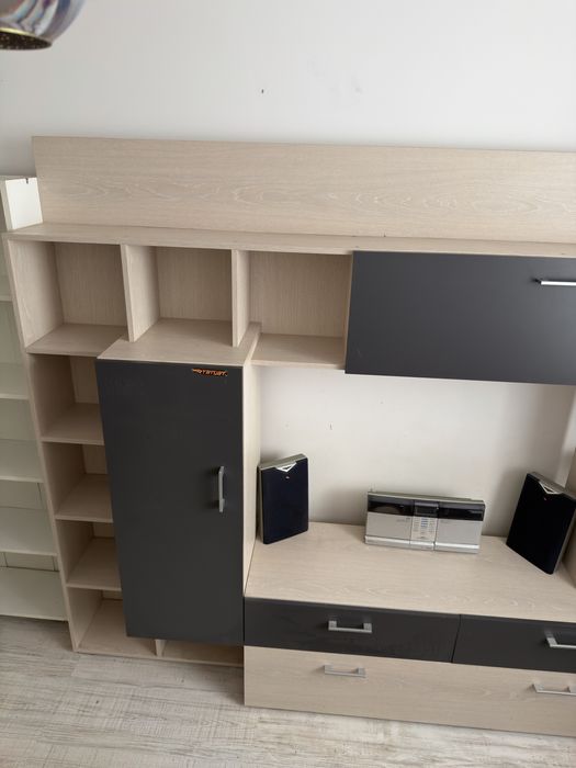 Mobila de camera/dormitor