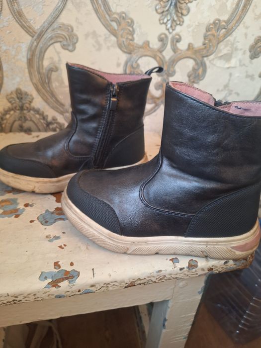 Продам детский обувь