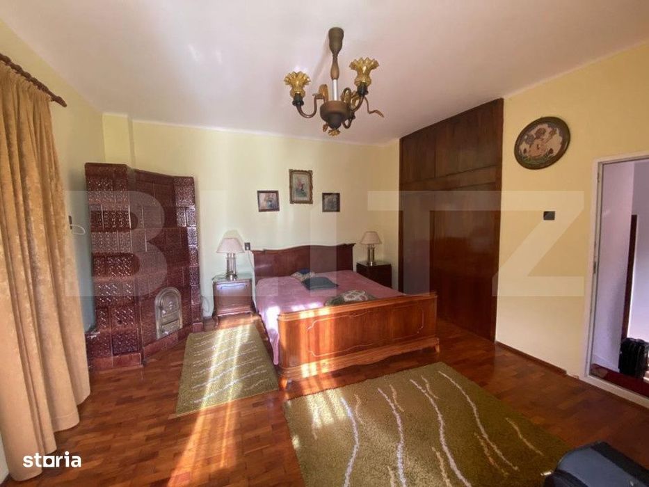 Casa individuala 7 camere, 290mp, teren 1100mp, zona centrala