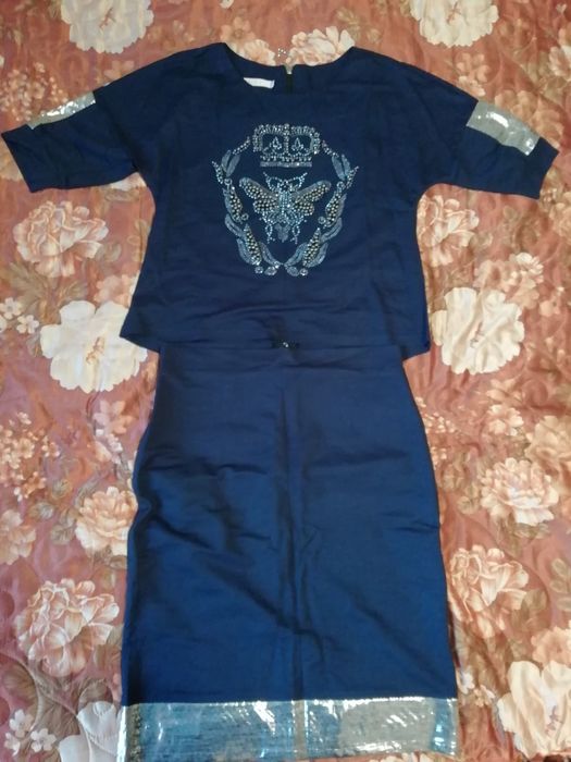 Продам костюмчик новый , возможен обмен