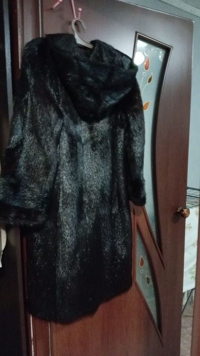 Продаю нутриевую шубу