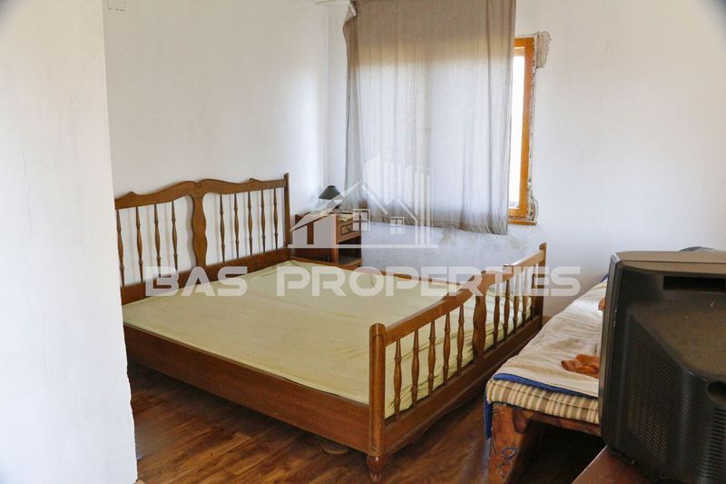 Къща в София, област-гр.Костинброд площ 210