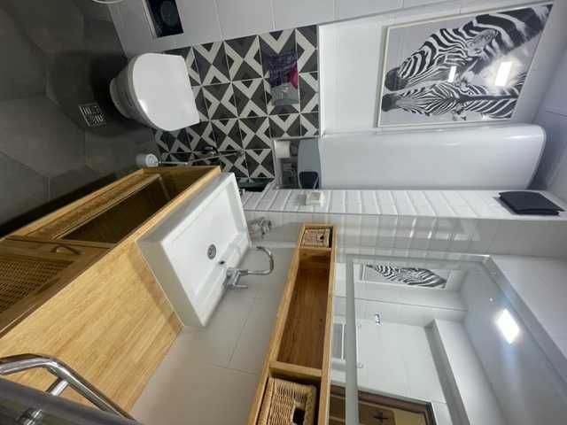 Дава се под наем Тристаен апартамент в Варна, Общината - 70 кв.м за 867 € - Снимка #14