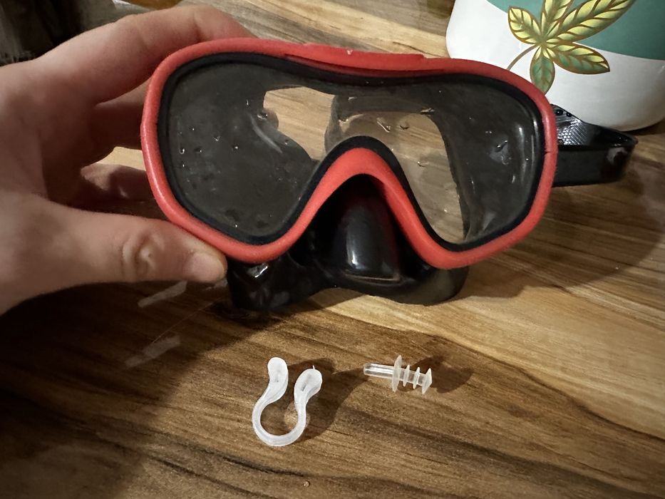 Очки для плавания