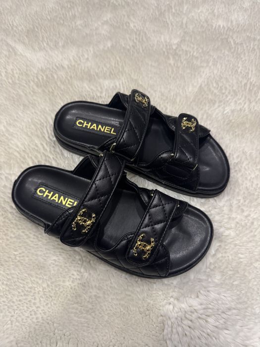 Черни чехли Chanel
