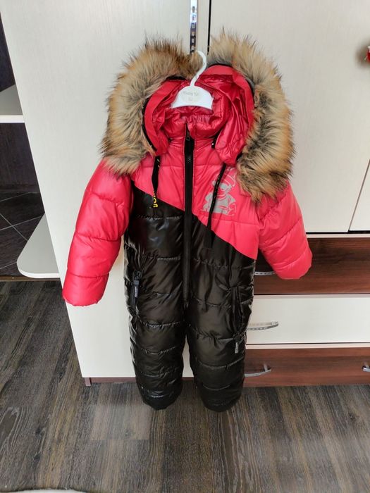 Продам зимнии комбинезоны