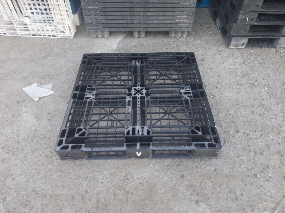 Палет поддонлар бар