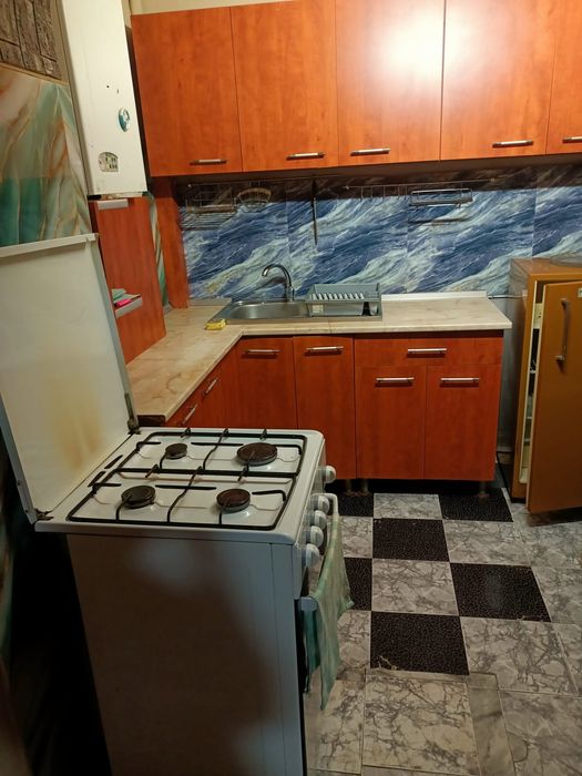 Vând apartament cu 2 camere decomandate - Piața Someș