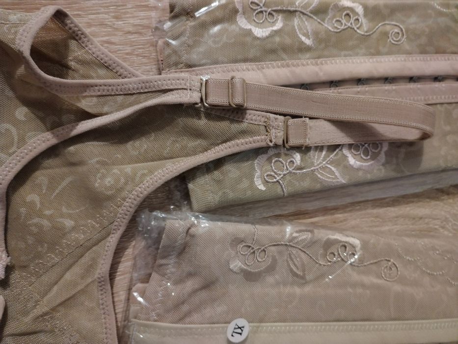 Corset modelator Nou)