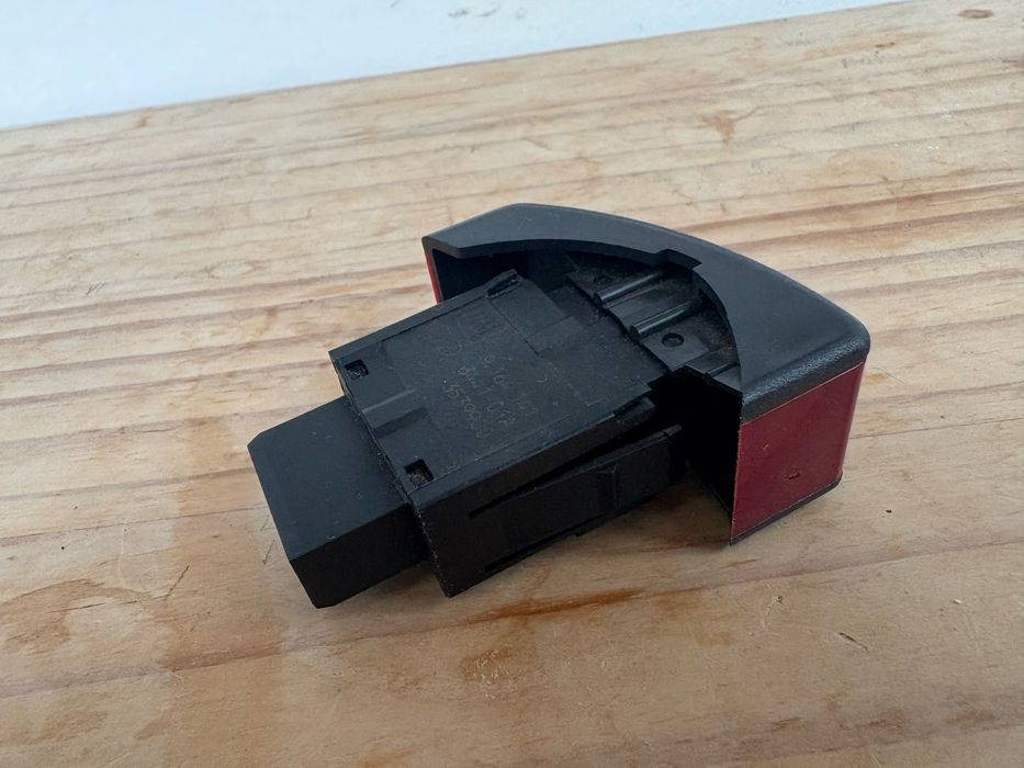 Buton Avarii Avarie Opel Corsa C Tigra B Combo C 13539900 9164141