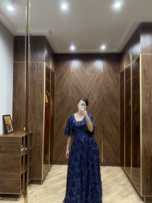 Шикарное вечернее платье