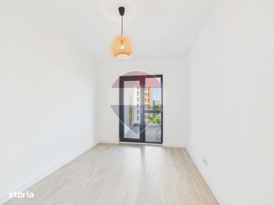 Apartament cu 3 camere de vânzare cu parcare subterana, nemobilat