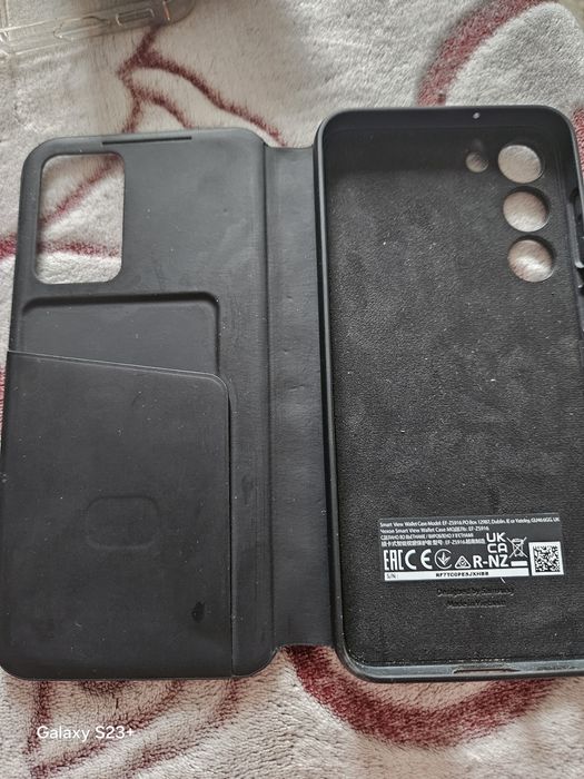 Продам чехол на самсунг S23+