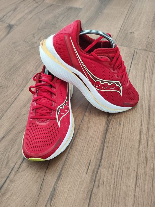 Маратонки Saucony