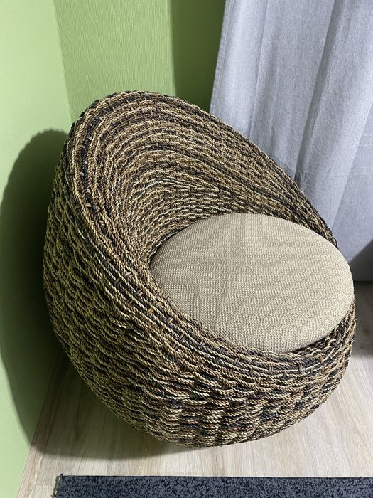Новое кресло из ротанга