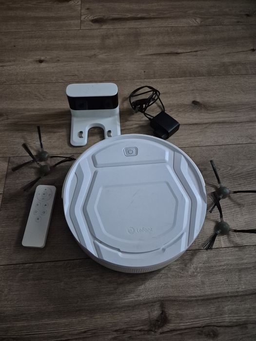 Aspirator robot Lefant