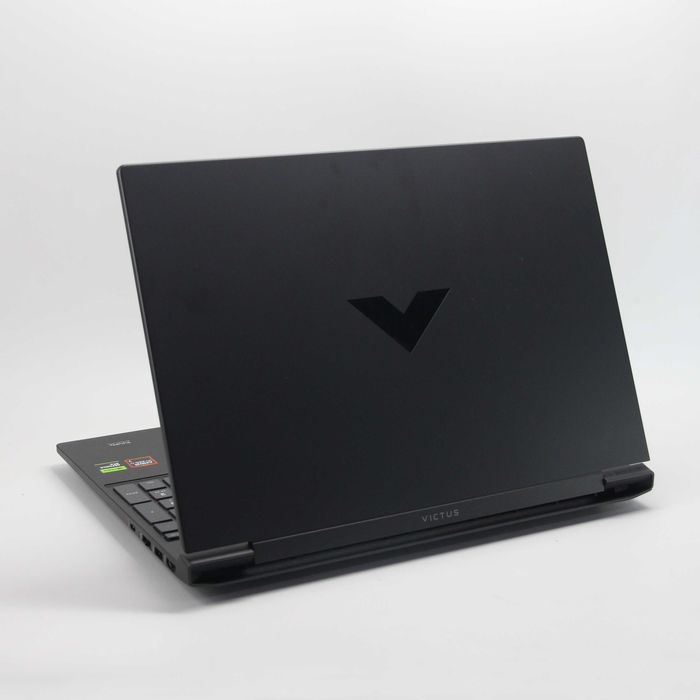 HP Victus -Ryzen Ai7 350w- 24Gb RAM/512Gb SSD - RTX 5060 - OBIECT NOU
