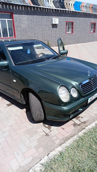 Продам мерседес 210й 1997гв. Объем 2.3 акпп