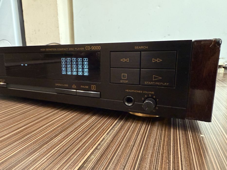 Fine Arts CD9000 Качествен CD plaeyr