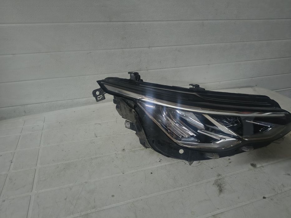 Far dreapta led VW GOLF 8  cod  5h1941006c