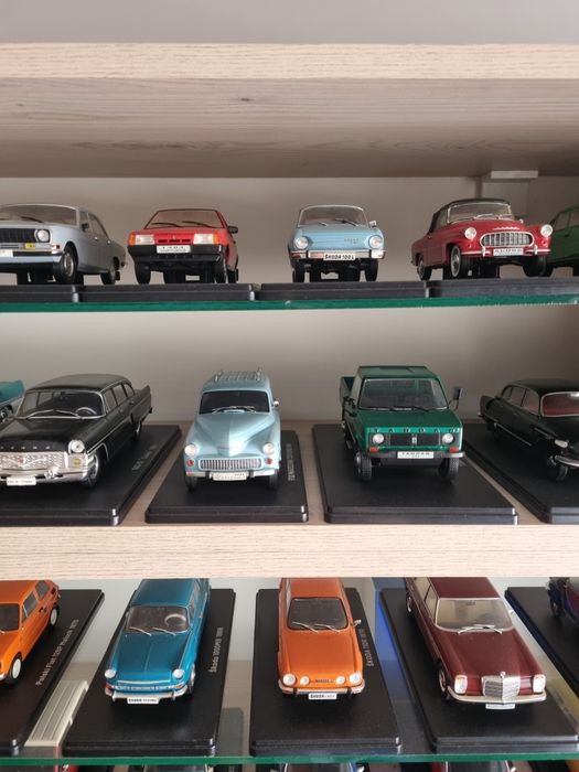 DACIA. Vind schimb machete .