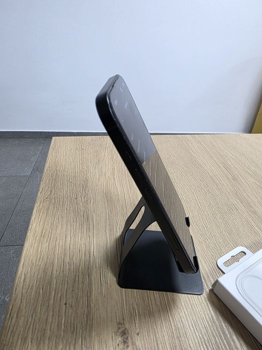 Vând iPhone 16 128gb 5g Black