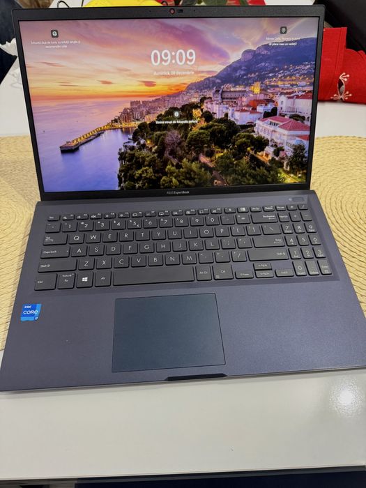 Laptop Asus B1500CEAE