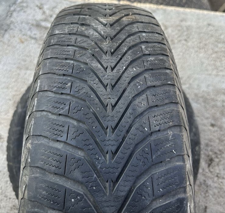 Зимни гуми 195/65/R15