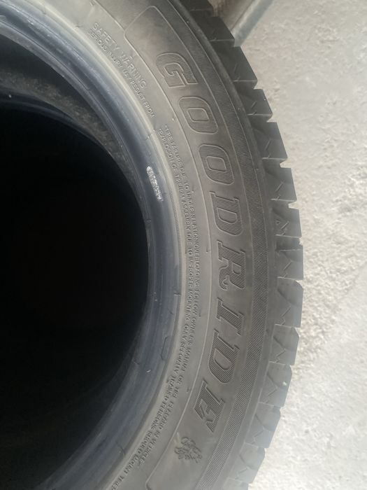 Зимние шины 225/60/17 GOODRİDE