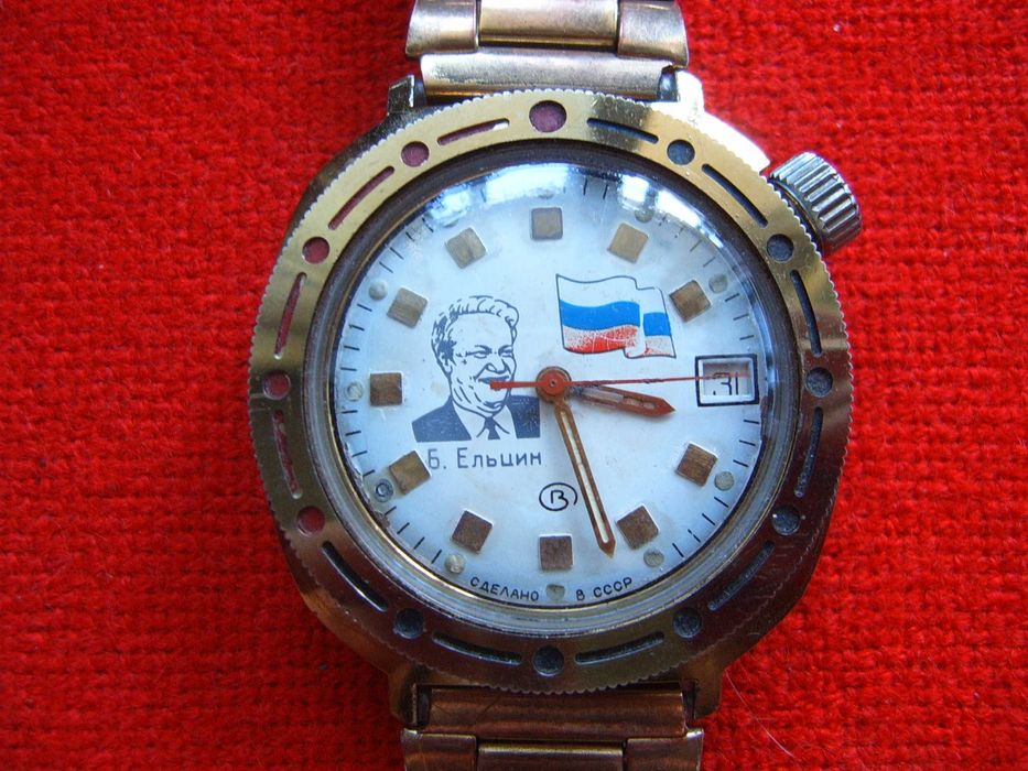 Стари мъжки ръчни часовници Восток Командирски СССР ера !