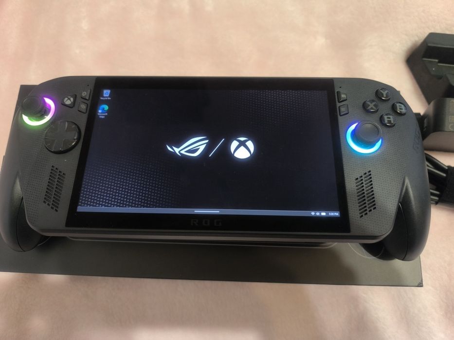 Конзола Asus rog ally x
