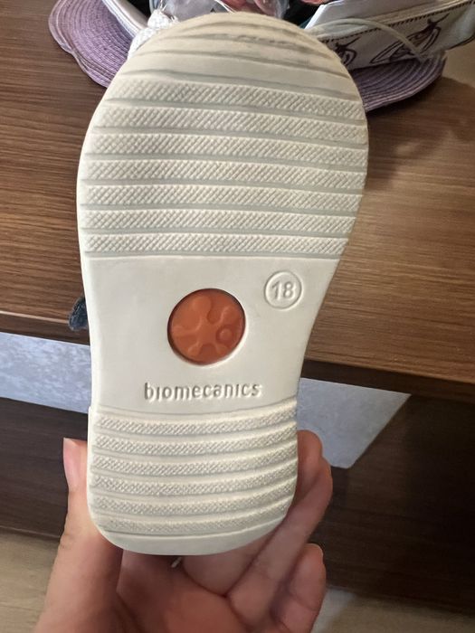Бебешки сандали Biomecanics