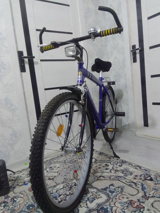 Zor 26 razmer veli sotiladi.