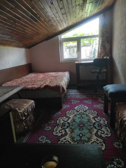 Дава се под наем Етаж от къща в Варна, Трошево - 30 кв.м за 153 € - Снимка #5